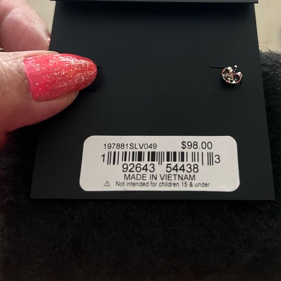 Coach 2 in 1 Halo Earrings & 3 Pc’s Sz-7 Rings. - Picture 5 of 6